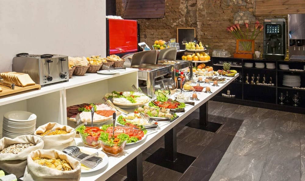 SilverAce Breakfast Service SilverAce Breakfast Service